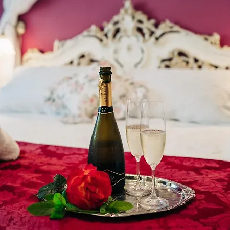 לינה וארוחת בוקר Juniper Bay