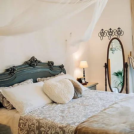 Juniper Bay B&B 4*