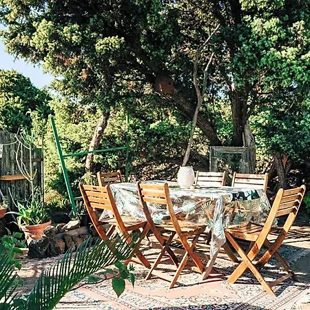 Juniper Bay 포르토스쿠소